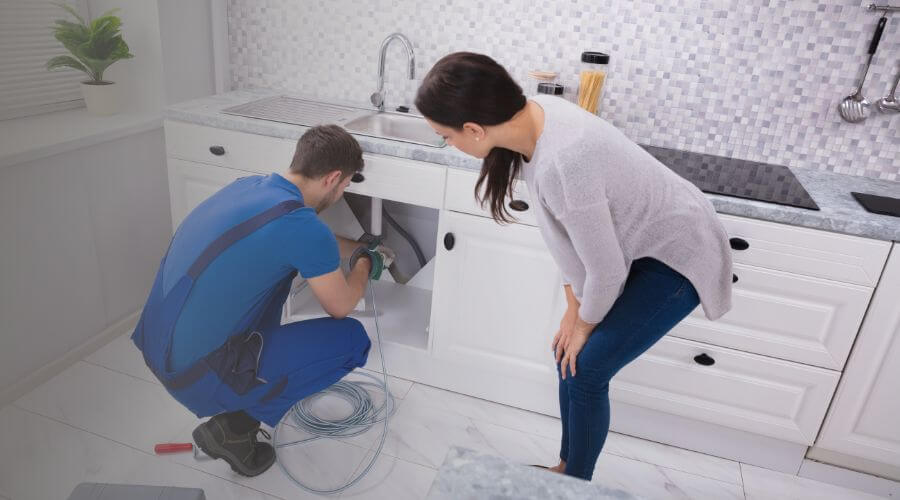 Expert burst pipe repair services in Spurger, TX